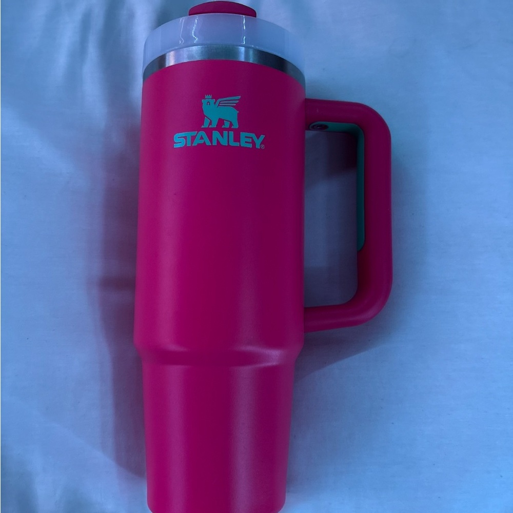 Stanley Fuchsia Travel Mug with Handle